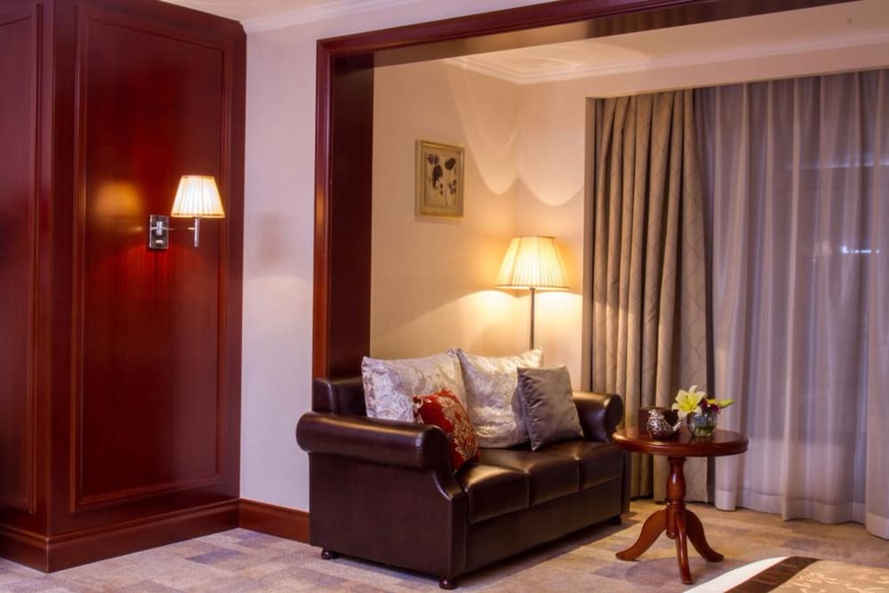 Premium Hotel 37/59