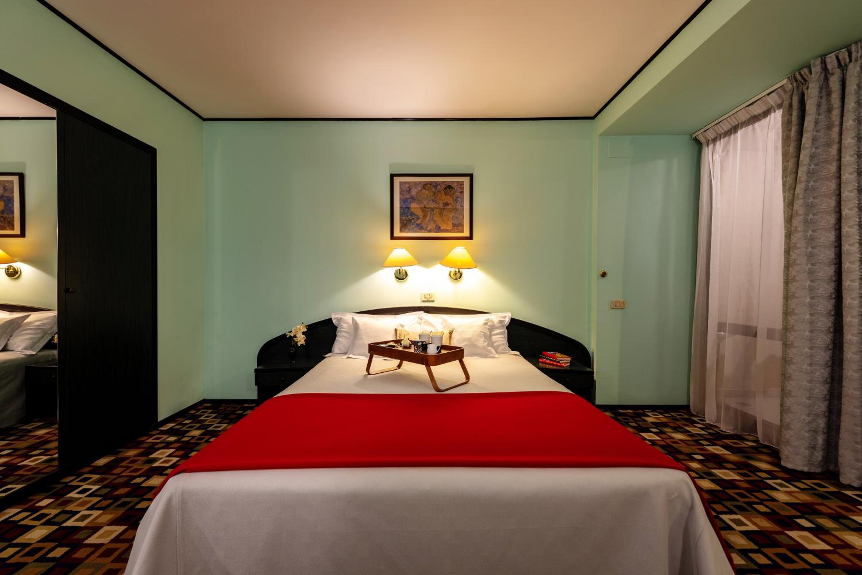 Hotel Mara 12/56