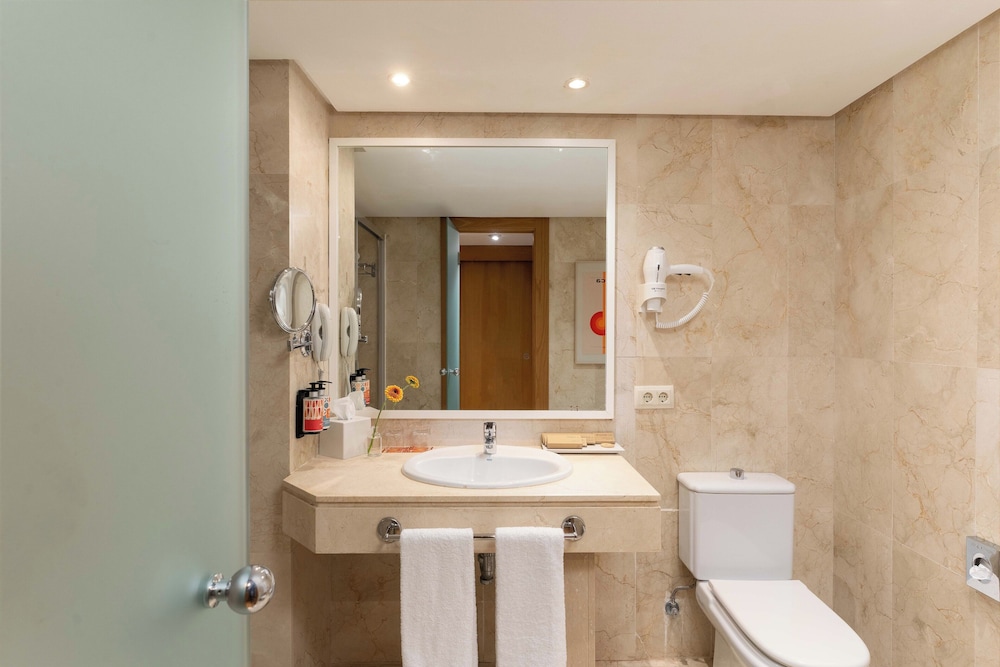 SUPERIOR, DOUBLE BED, GARDEN VIEW, BALCONY