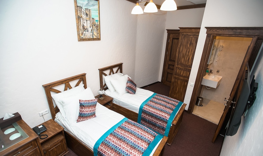 Maajid Hotel 18/50