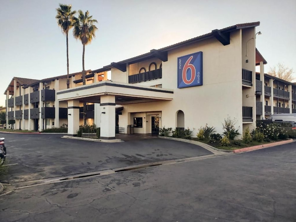 Studio6 Ontario, CA - Convention Center Airport 39/50