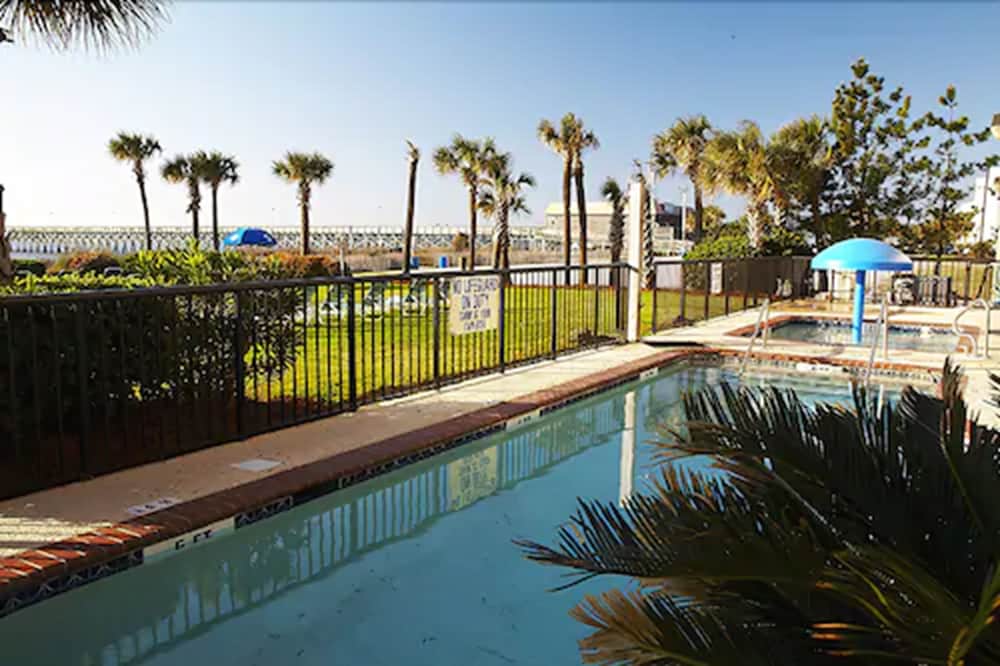 Windsurfer Hotel 34/49