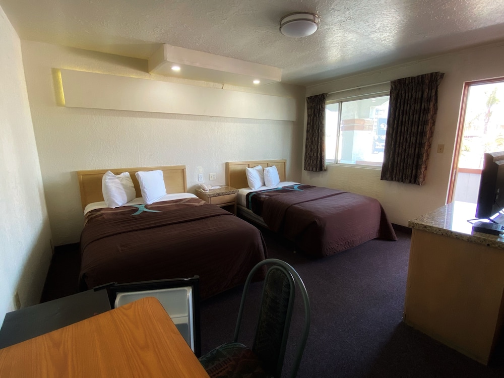 Reno Hotel 42/55