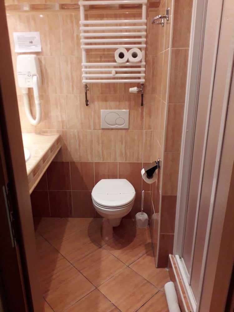 Hotel Maria 42/50