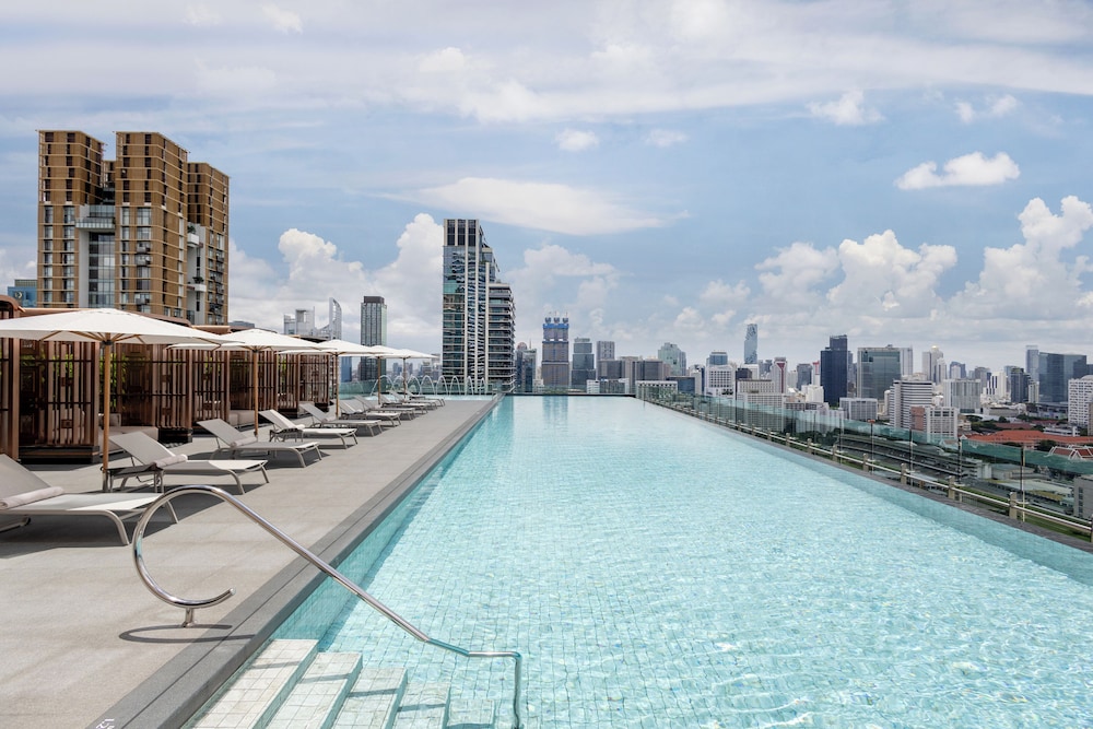 Grande Centre Point Prestige Bangkok 43/45