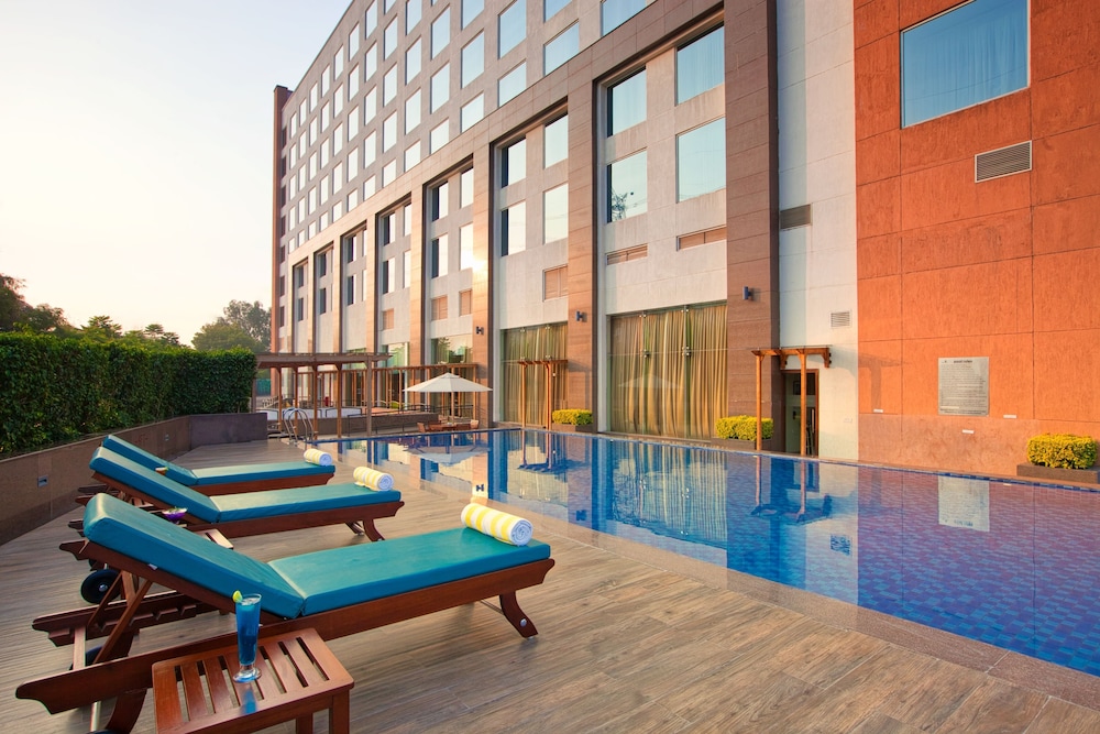 Lemon Tree Hotel Sohna Road 40/50