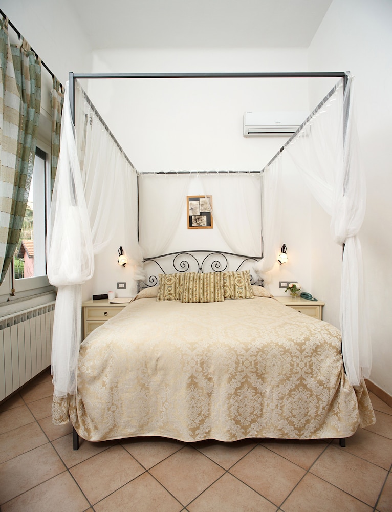 Hotel Del Borgo 8/60