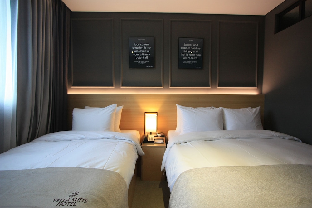 Vella Suite Hotel 27/50