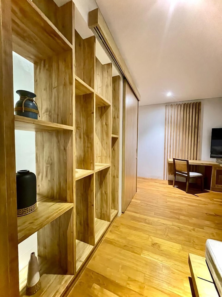 Truntum Boutique Mandalika 20/50