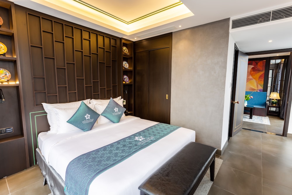 White Lotus hotel Hue 15/50