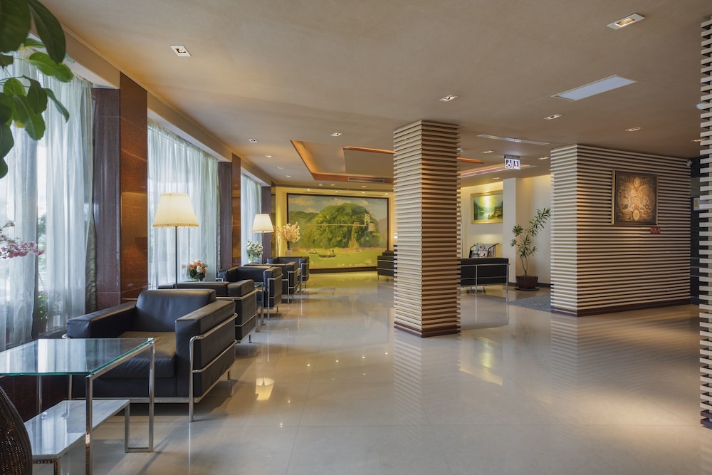 Bitan Hotel 8/61