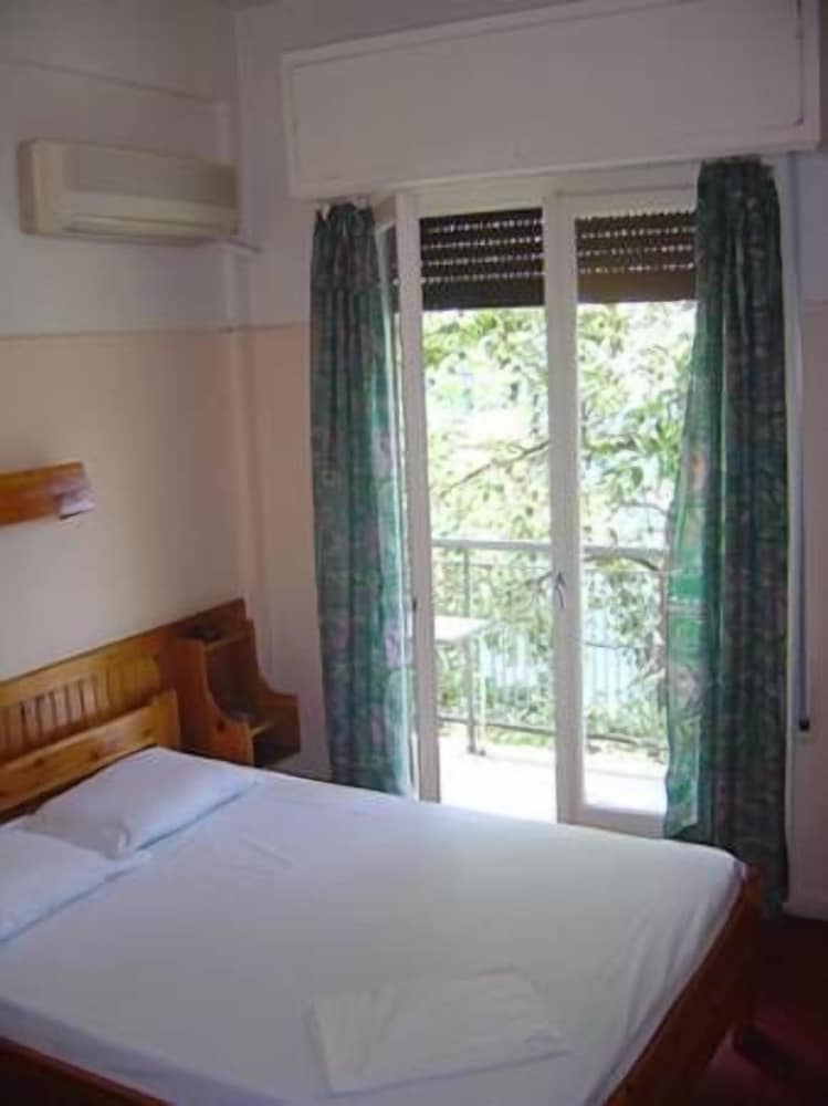 ROOM, SINGLE, SINGLE BED