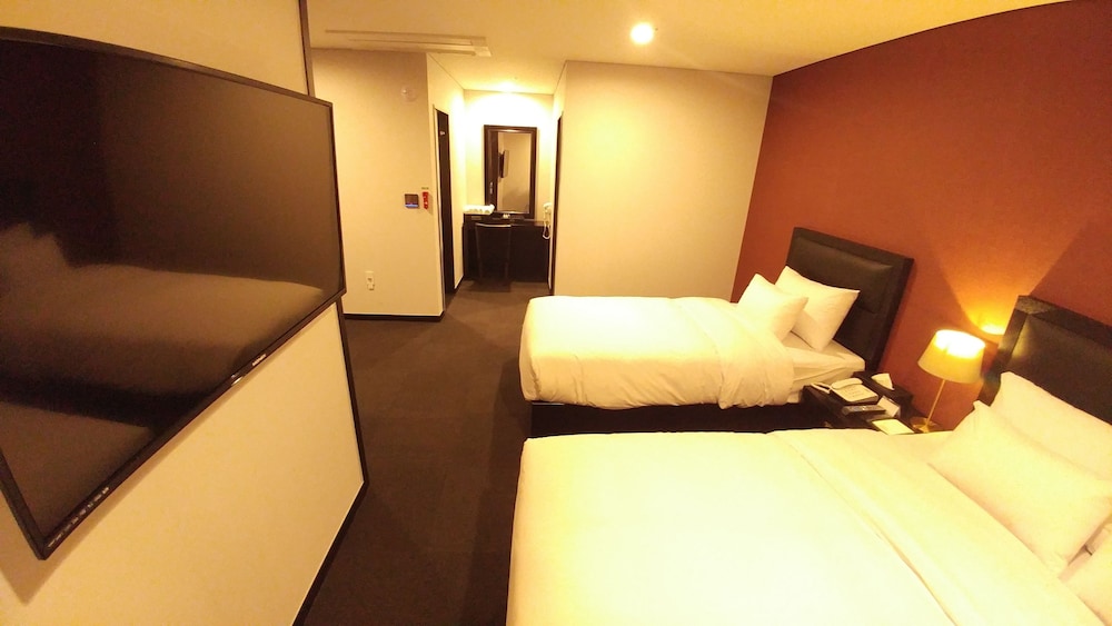Gangneung Tourist Hotel 12/60
