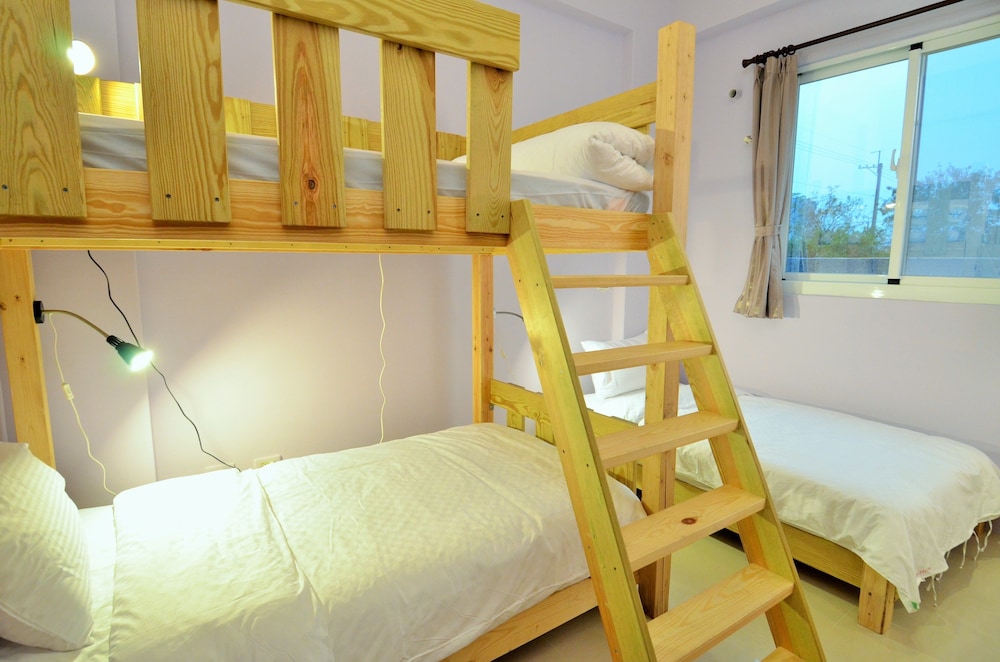 I'm Here B&amp;B 21/47