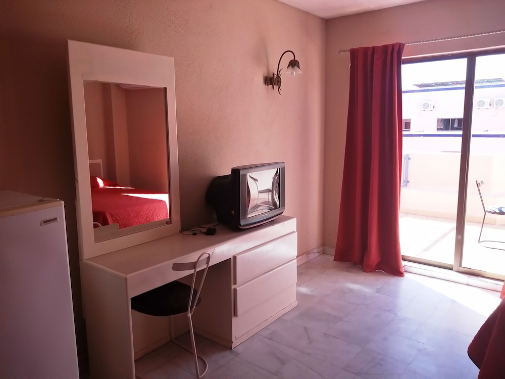 Los Jitos Hotel & Suites 48/56