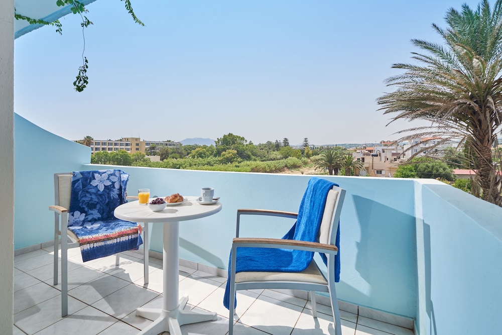 Aptera Beach 24/46
