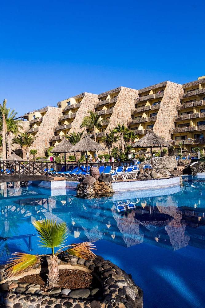 BLUEBAY BEACH CLUB 26/41
