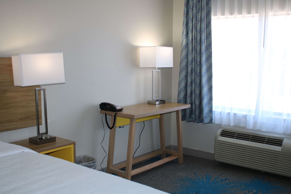 Days Inn by Wyndham Waco University Area 18/37