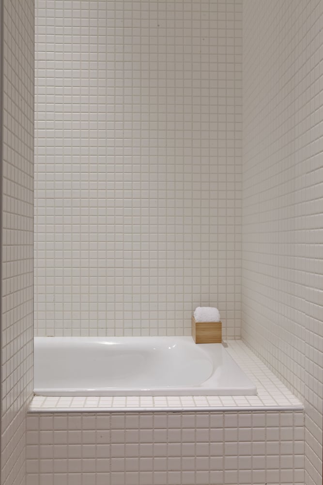 60 Balconies Recoletos 49/73