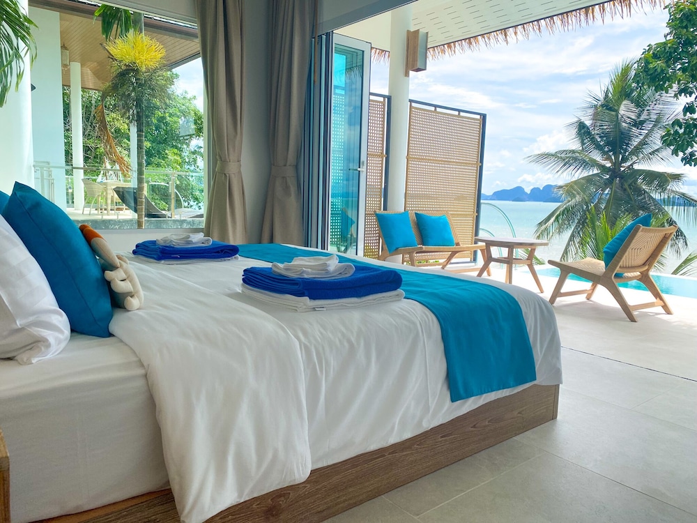 SEA BREEZE, POOL, VILLA