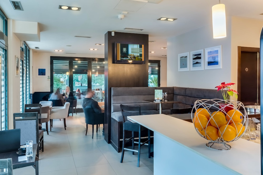Bb Residence 59/73