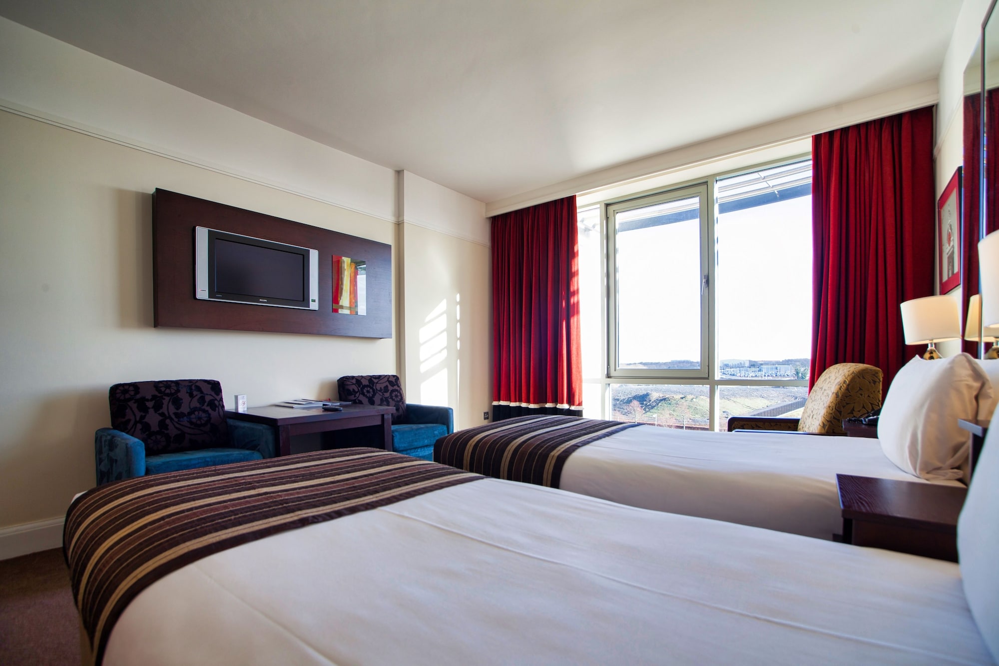 SUPERIOR, TWIN BEDS