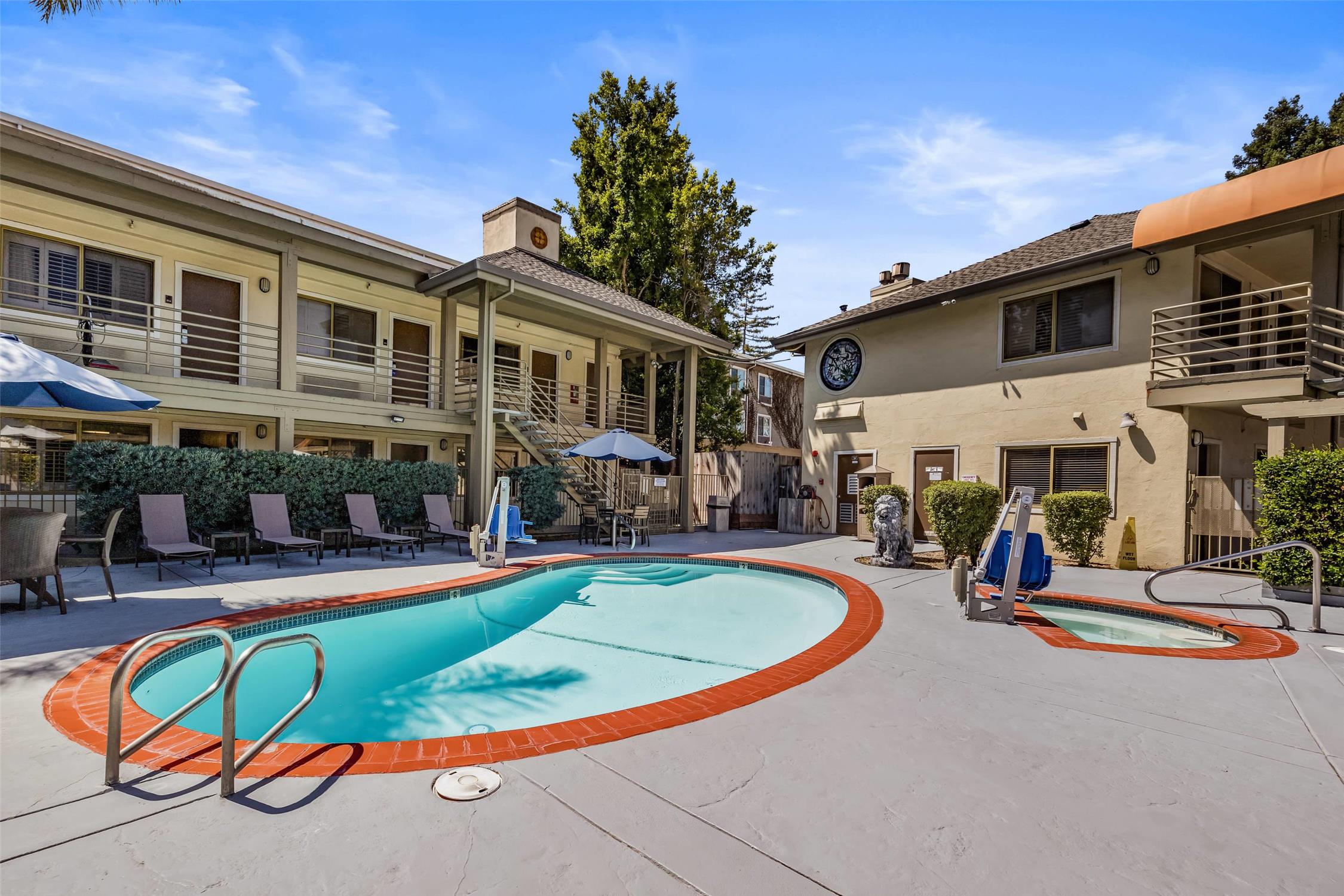 Comfort Inn Santa Cruz North 40/40