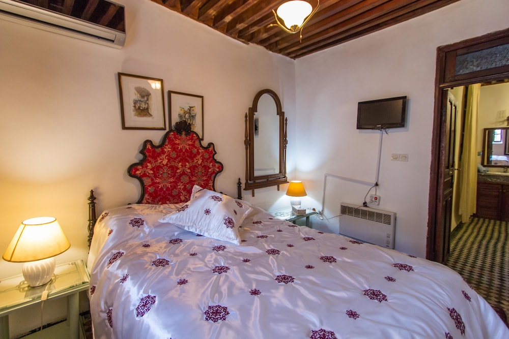 Riad Damia 12/49