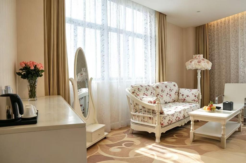 Dayi Yiho Hotel 30/48