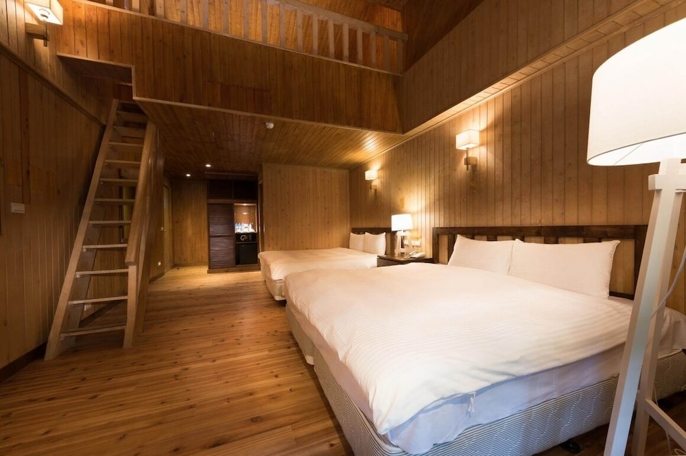 Mingchih Resort 10/40