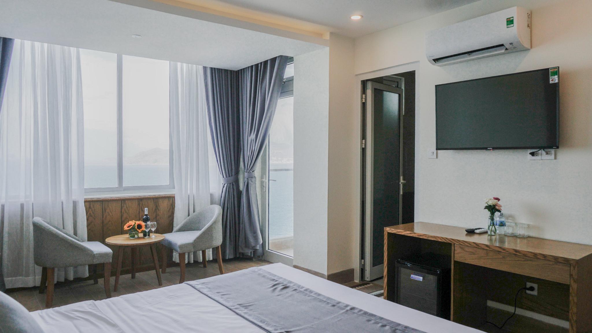 Room Assigned on Arrival, Single Bed