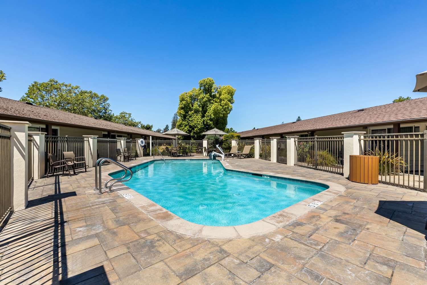 Best Western Garden Inn 34/35