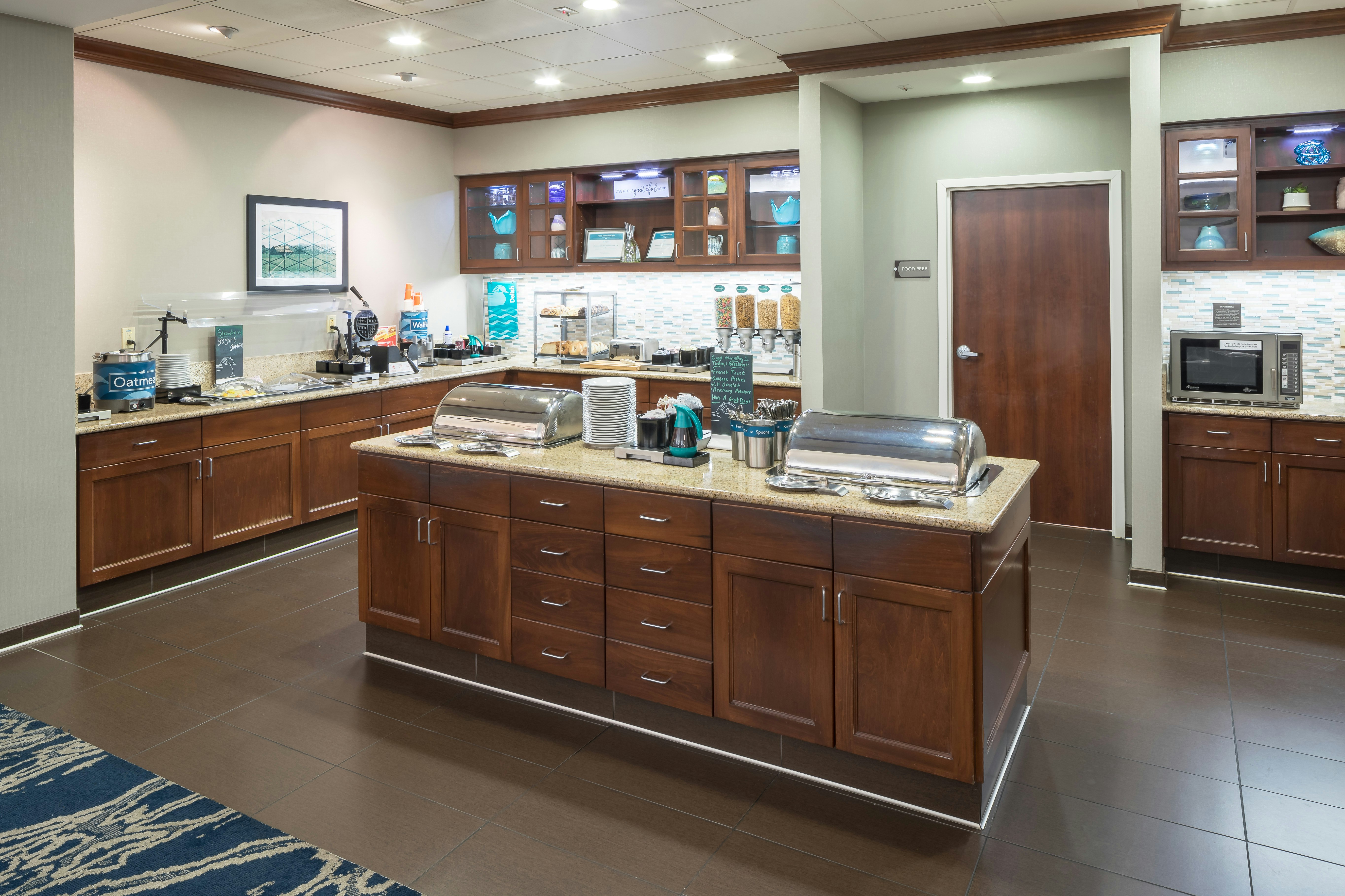 Homewood Suites by Hilton Fresno Airport/Clovis, CA 8/50
