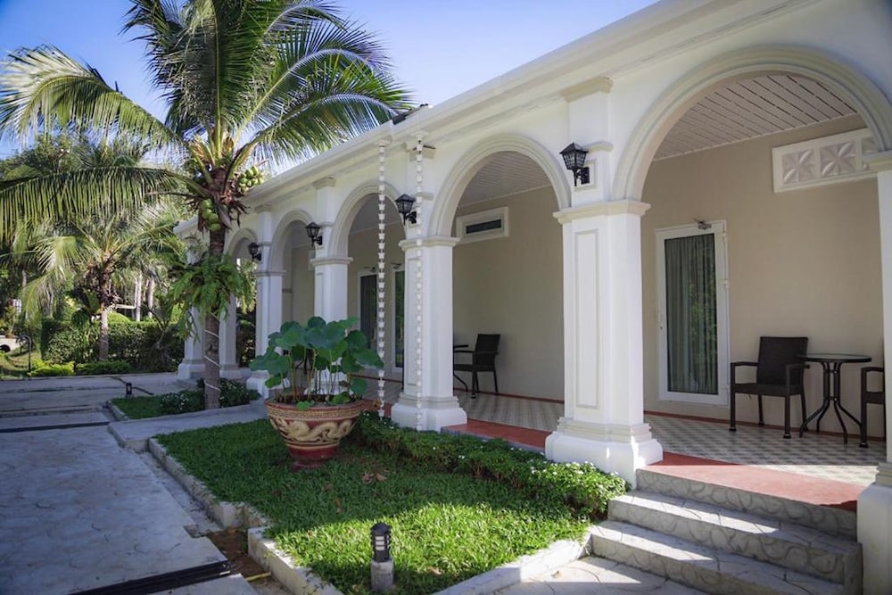 Maikhao Home Garden Bungalow 52/61