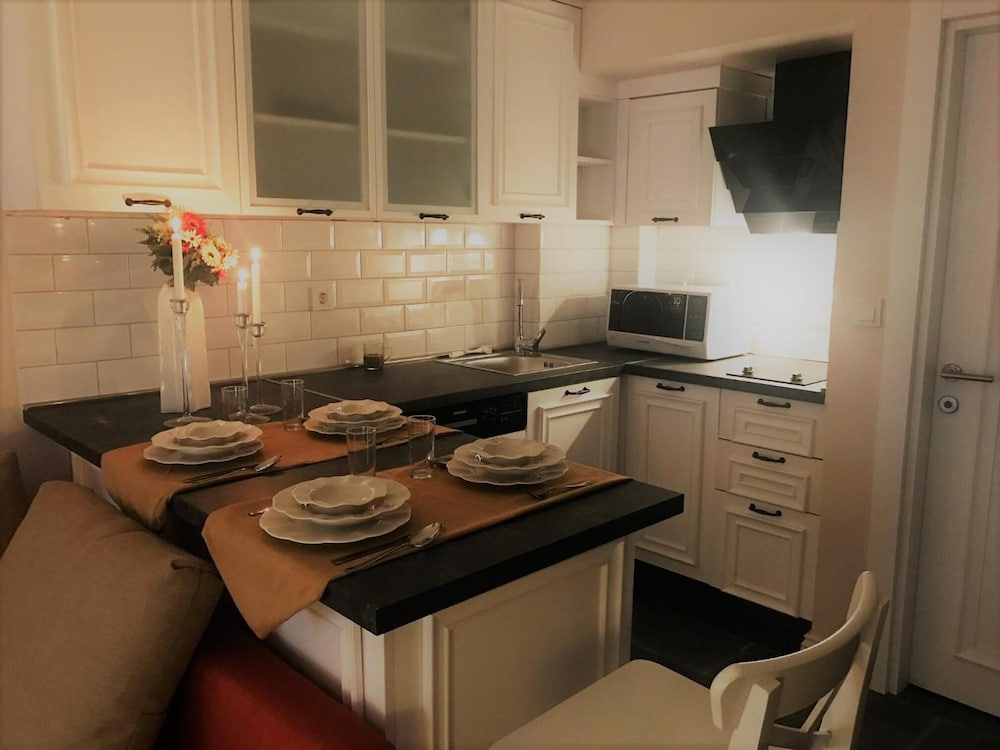 Luxx Suite 28/40