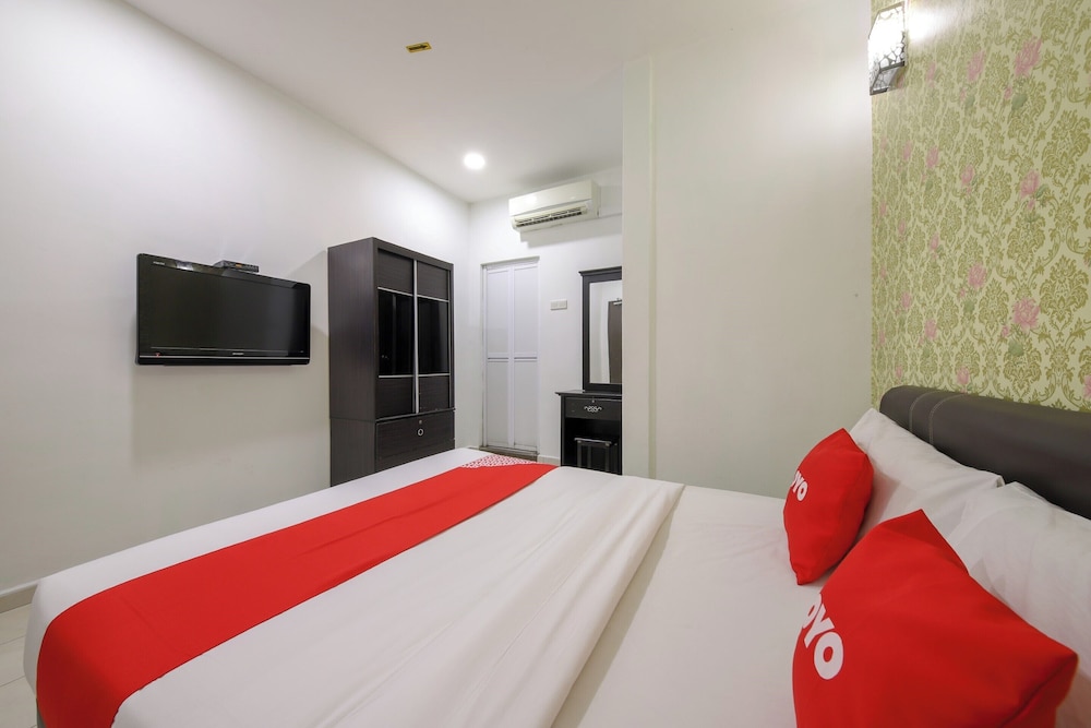OYO 89497 Dream Nur Hotel 19/32