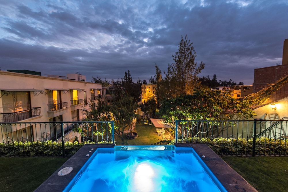 Hotel Boutique Villa Elisa 42/46