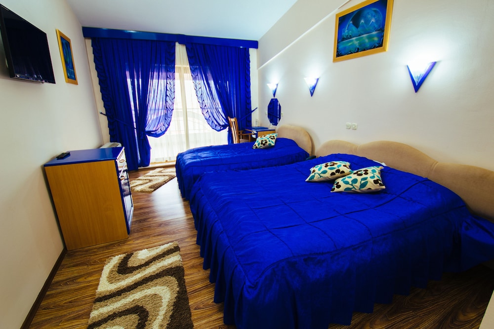 Kristal Palace Hotel 19/71