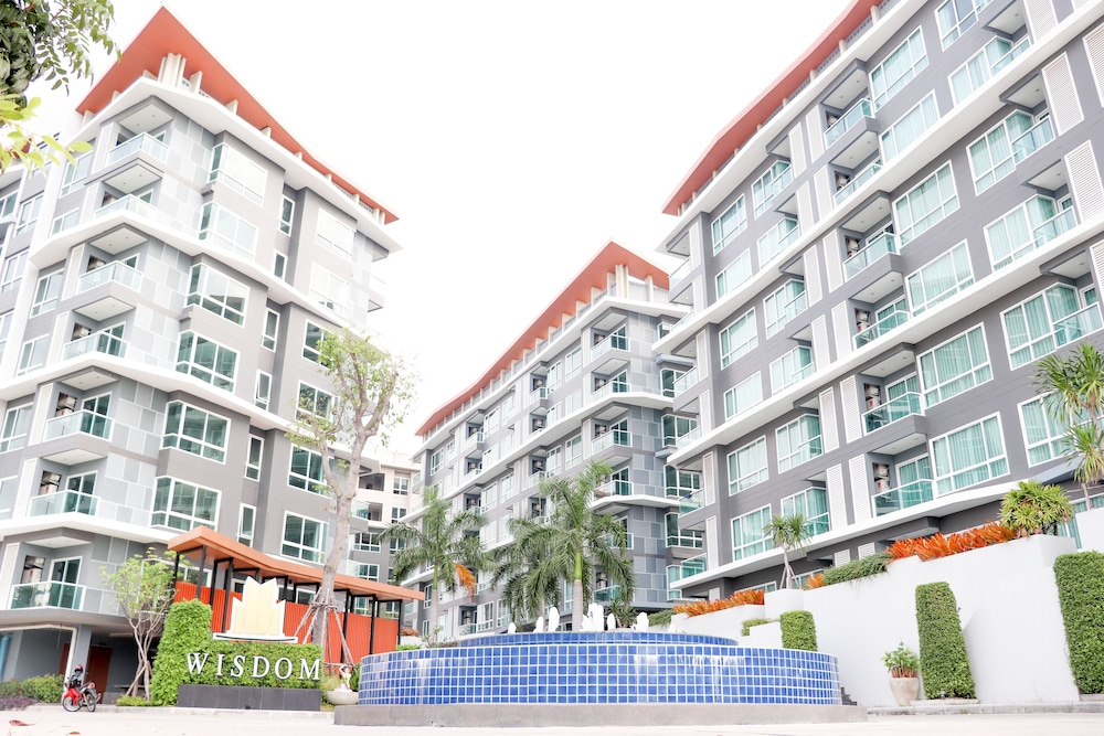 Wisdom Hotel and Residence 10/50