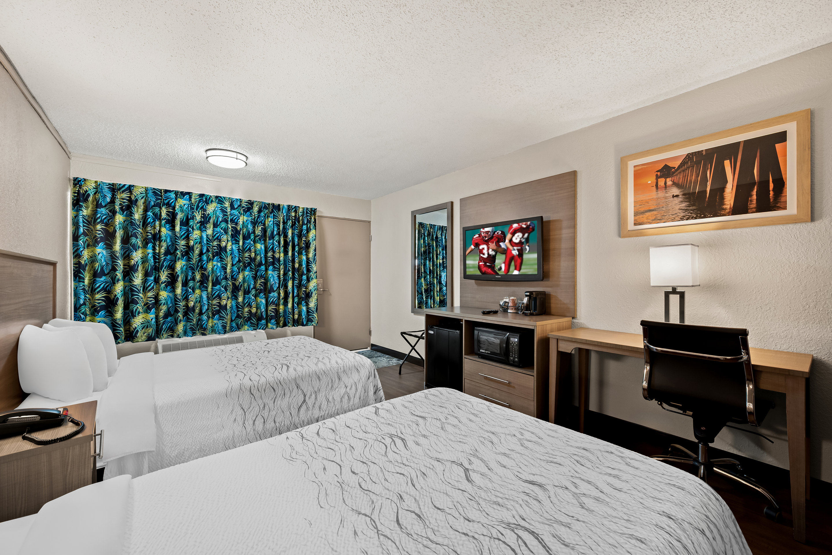 ROOM, 2 DOUBLE BEDS, POOL SIDE, ACCESSIBLE