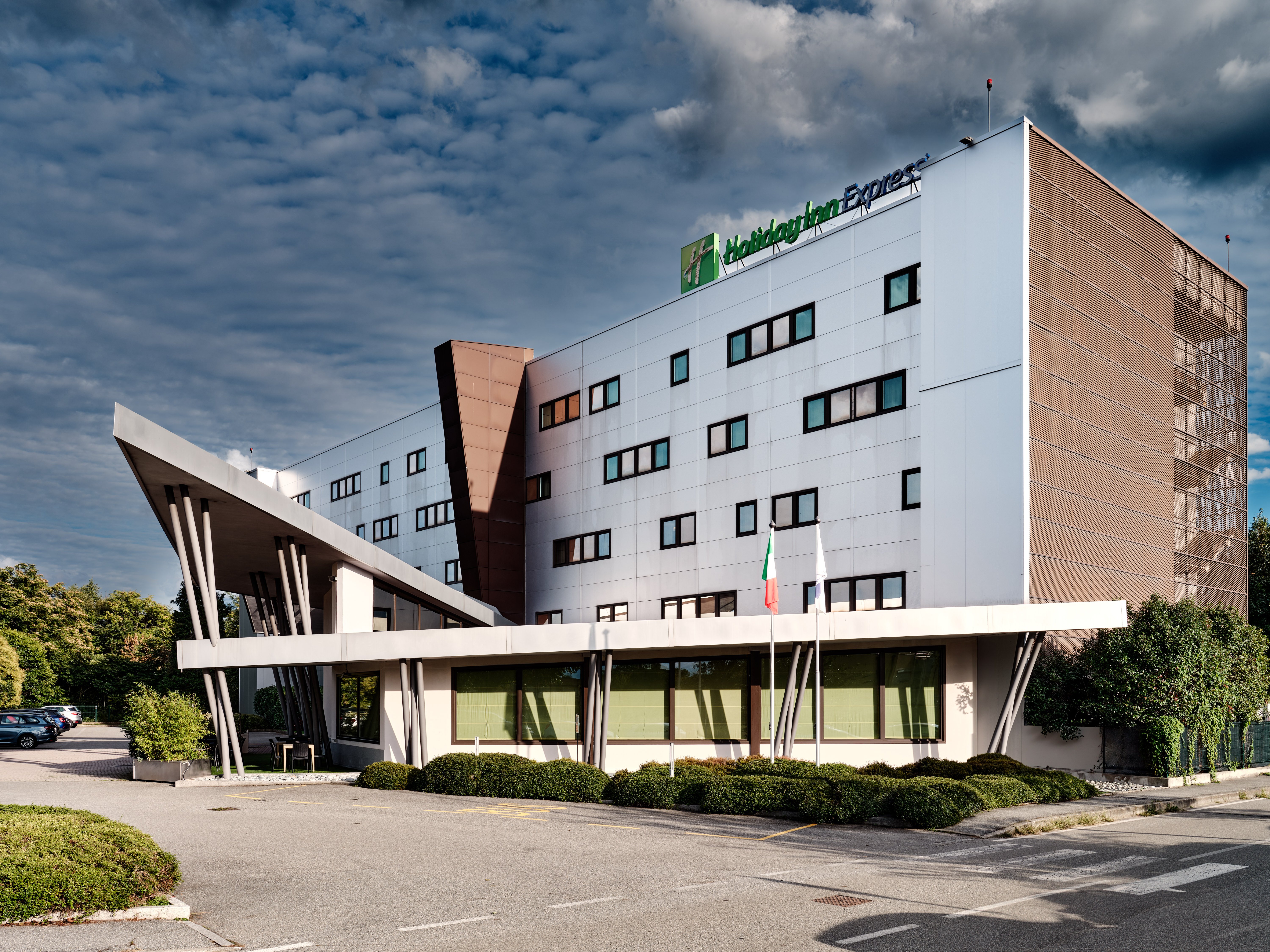 Holiday Inn Express Milan Malpensa Airport Hotel 4/71