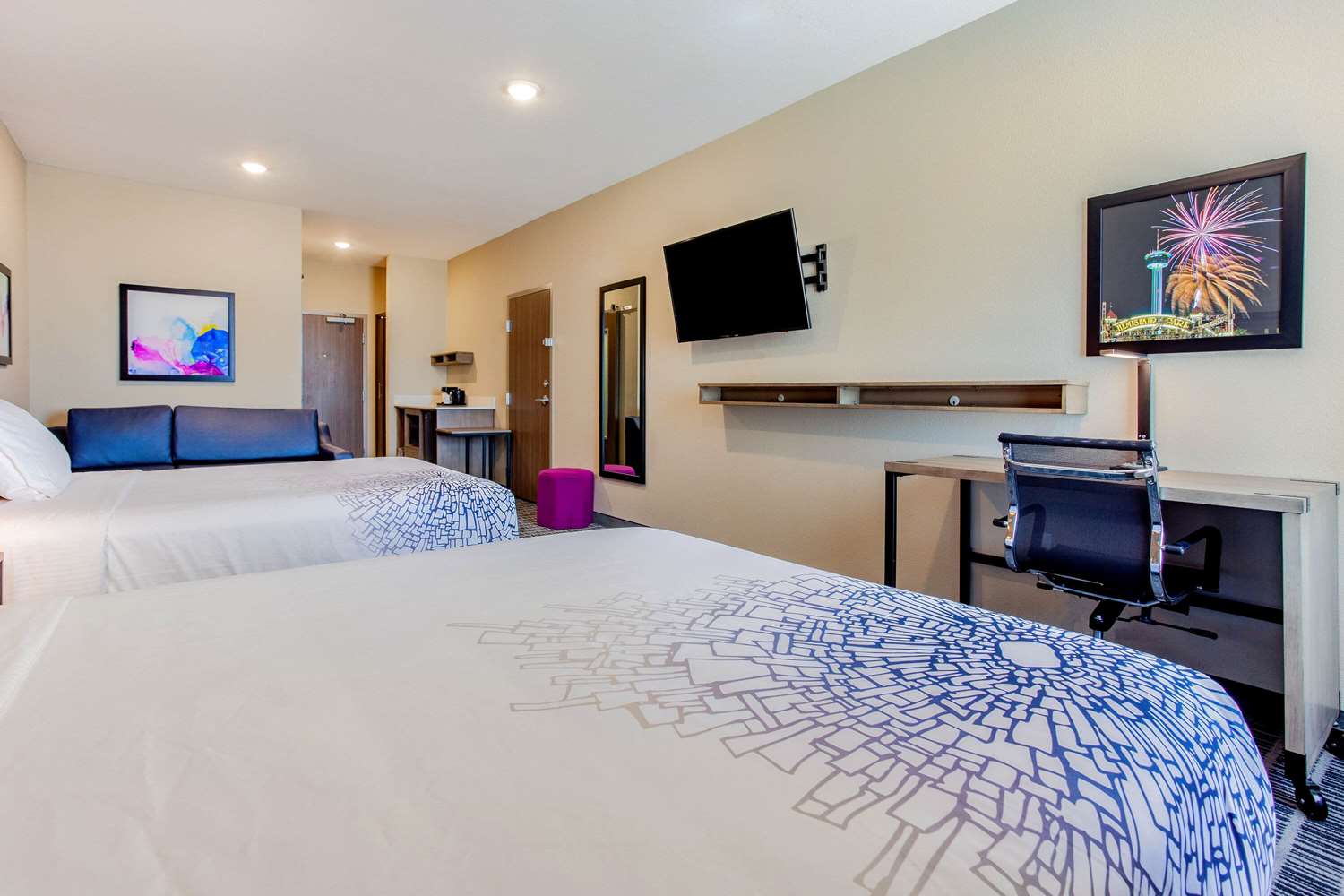 La Quinta Inn & Suites By Wyndham San Antonio Alamo City 15/49