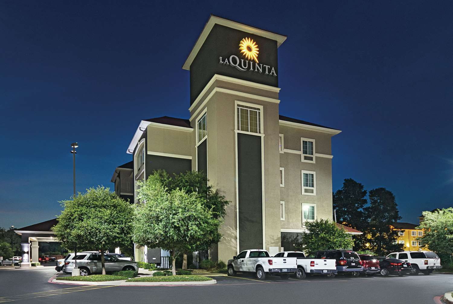 La Quinta Inn & Suites by Wyndham San Antonio Northwest 6/62