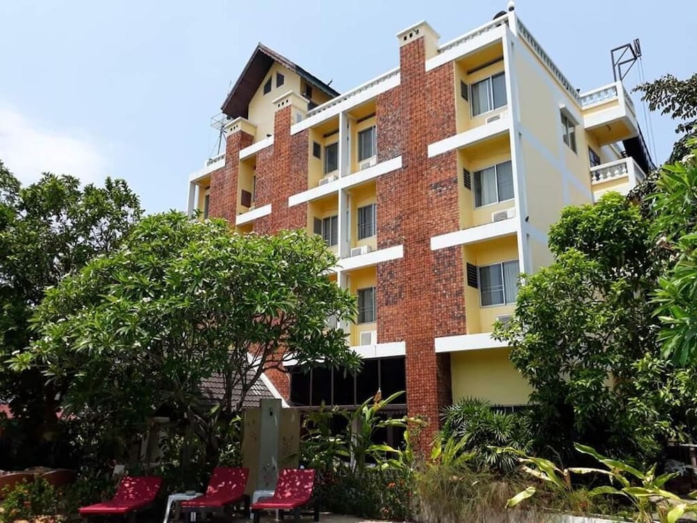 Wiriya House 8/61