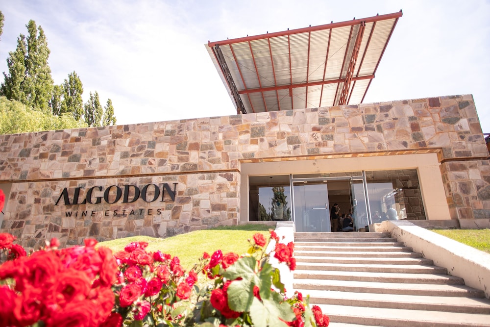 Algodon Wine Estates and Champions Club 55/67