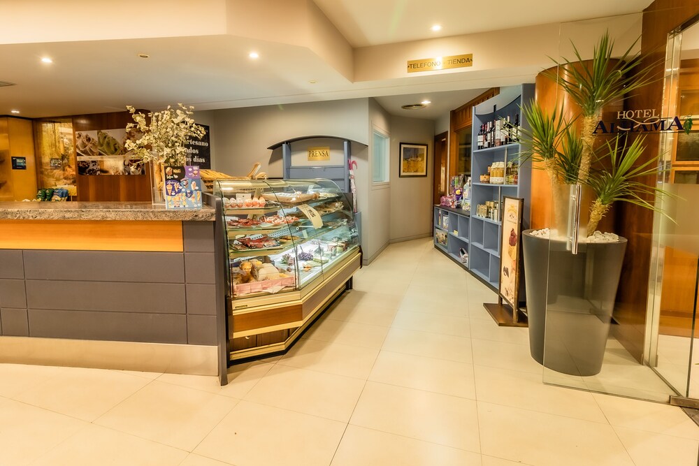 Alhama Hotel 4/64