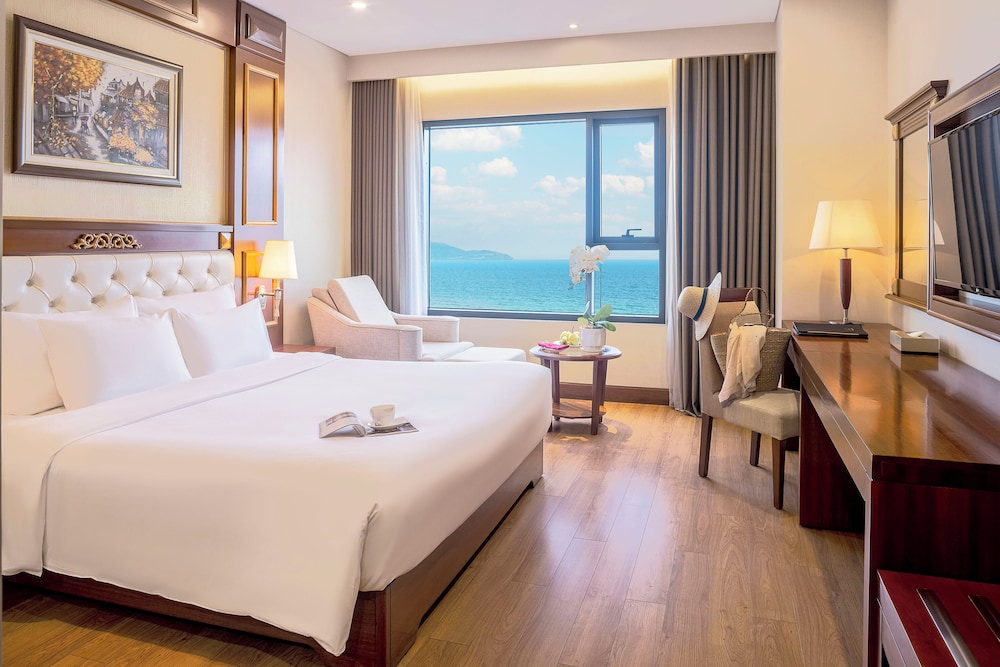 DELUXE, DOUBLE BED, OCEAN VIEW