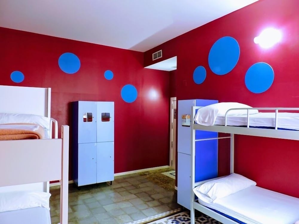 Purple Nest Hostel 28/60