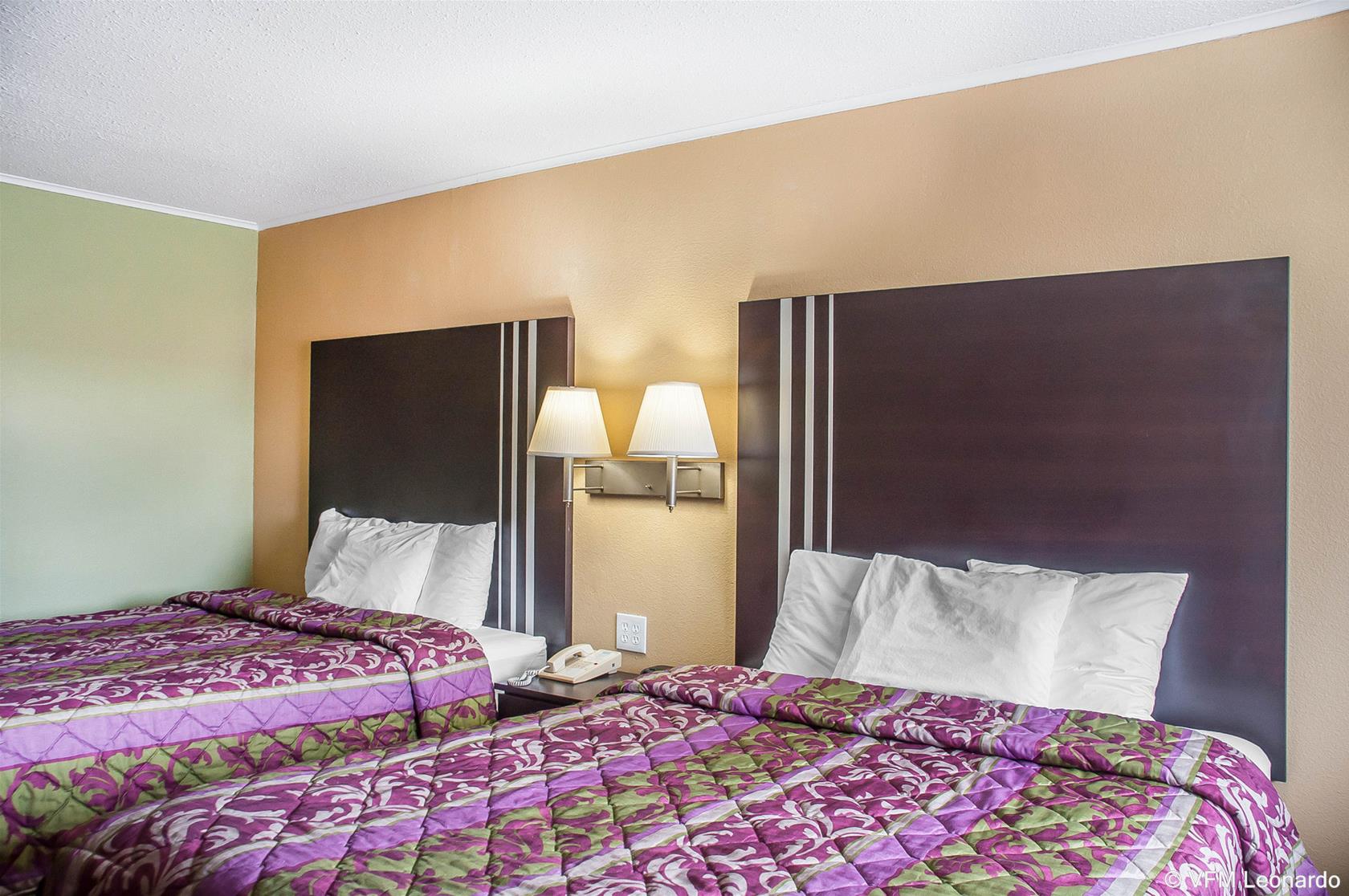 Rodeway Inn Suites Amherst 10/25