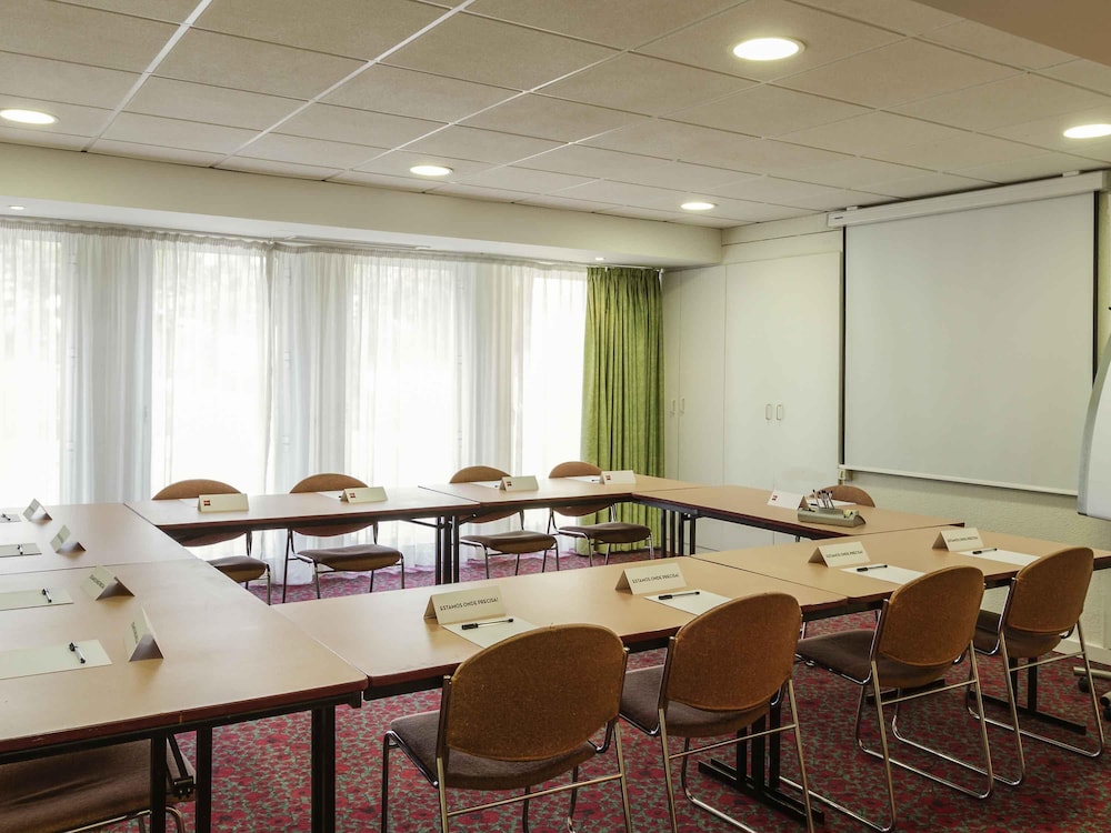 Ibis Setubal 42/48